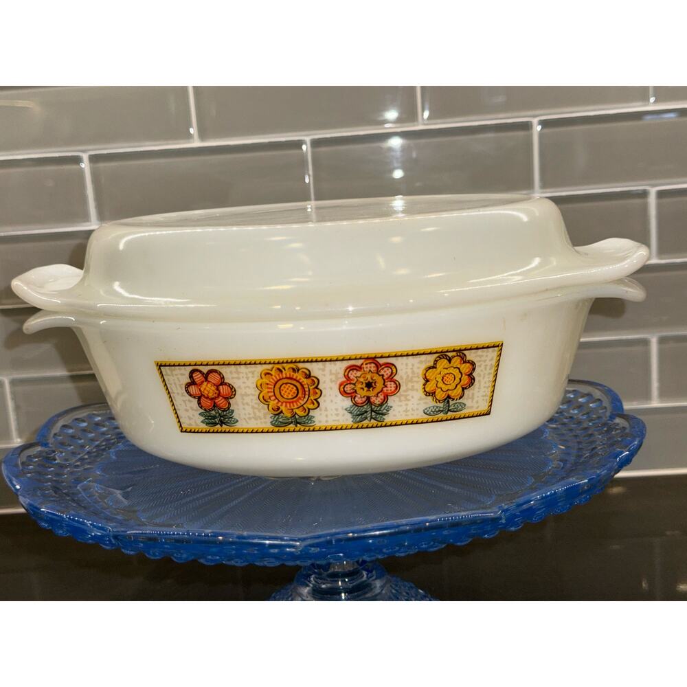 Fire King Anchor Hocking Orange Sunflower 1.5qt Oval Casserole W/Milk Glass Lid
